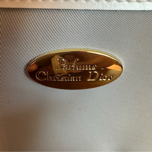 Vintage Christian Dior Parfume Bag Makeup Case Toiletry Kit Clutch Light  Grey - Picture 2 of 15